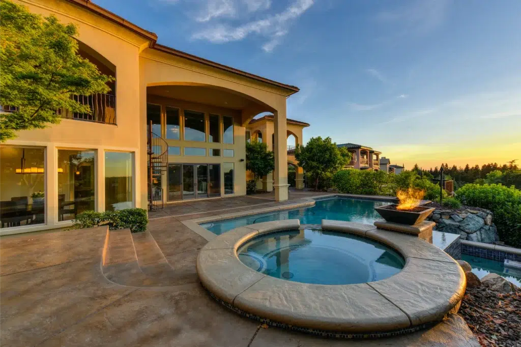 Benefits of Hiring Local Pool Contractors