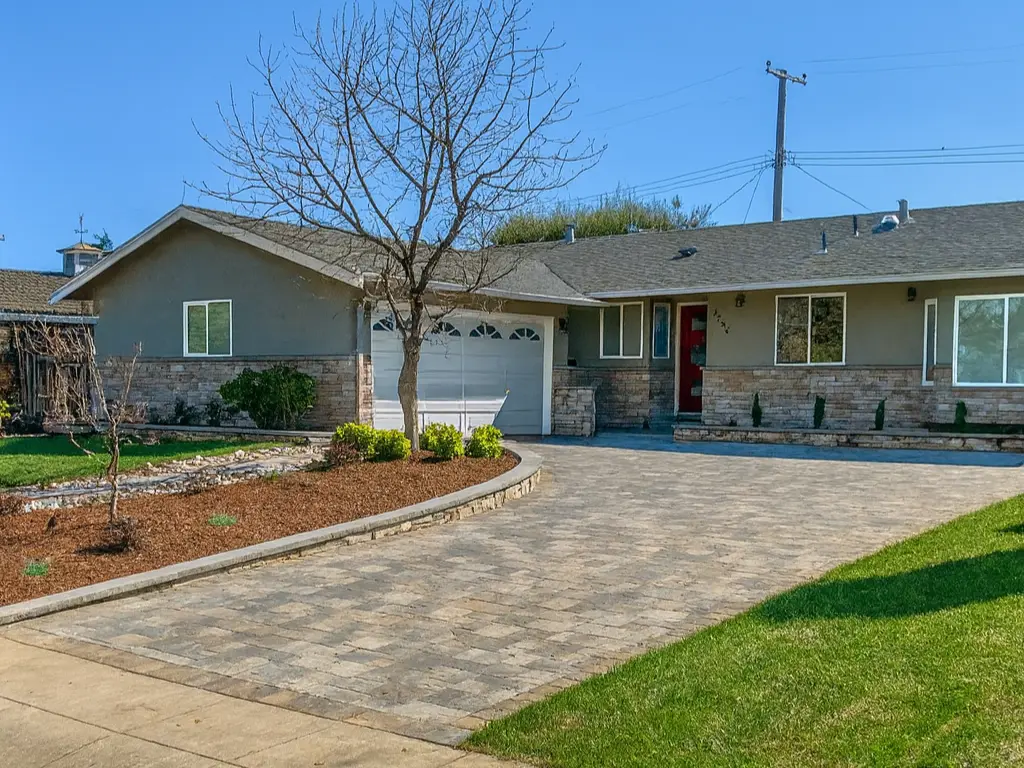 Driveway Construction 101 - Simple Guide & Tips