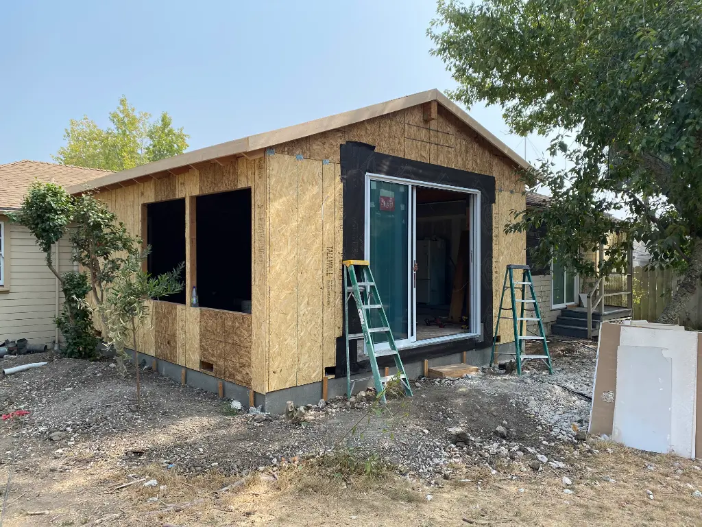 Finding the Best Home Addition Contractor for Your Project